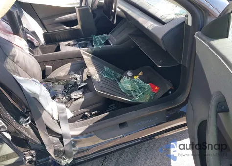 2024 Tesla Model 3 Rear-Wheel Drive из США, поврежденный, VIN 5YJ3E1EA0RF786192